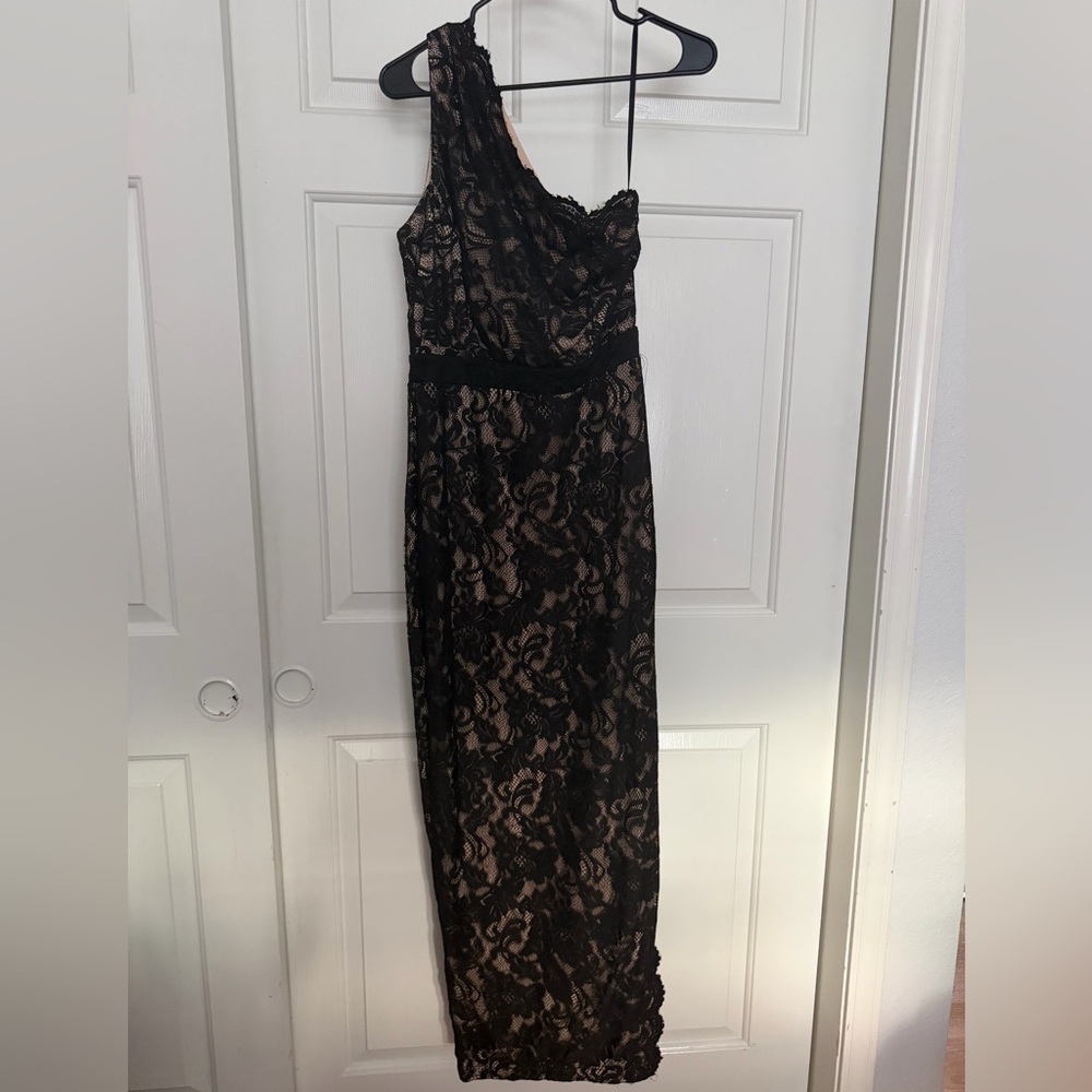 Windsor One Shoulder Lace Overlay Maxi Dress Women’s Medium GUC